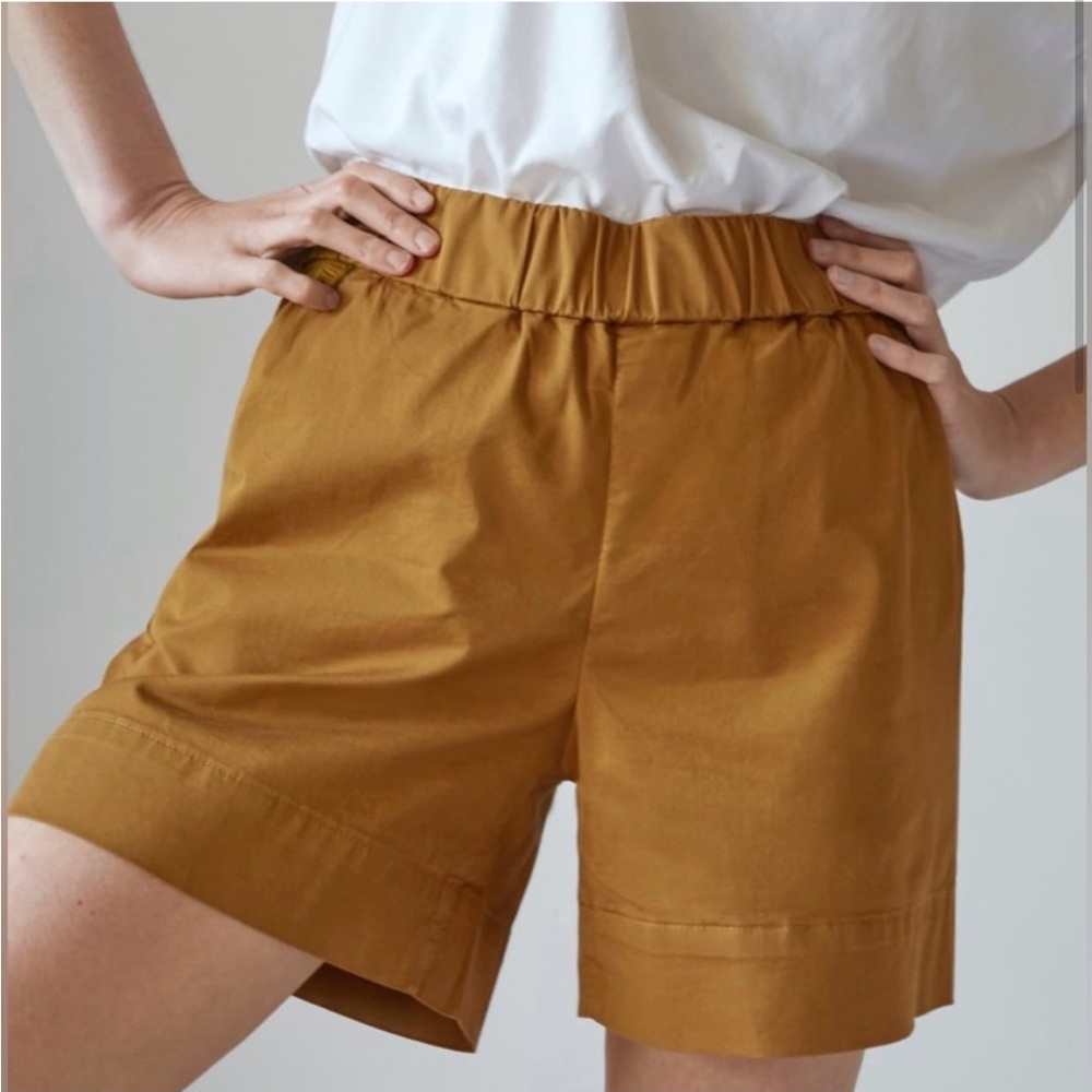 Everlane the Easy Short in Amber
